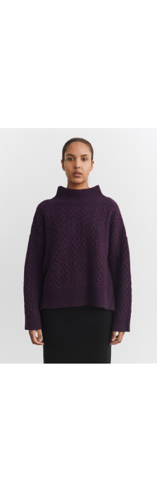 Sweater, Violet