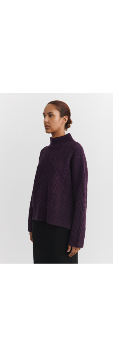 Sweater, Violet