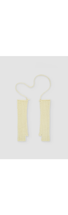 Mijikai Mittens, Butter