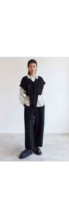 Mijikai Mittens, Black