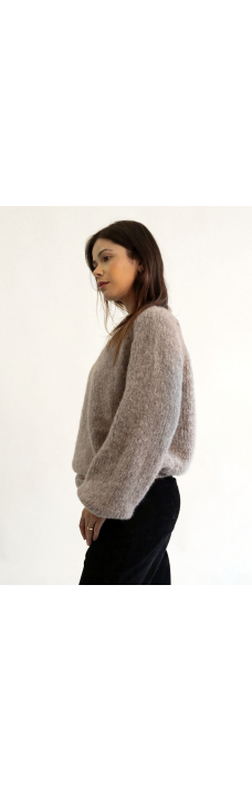 Naomi Sweater, Havana